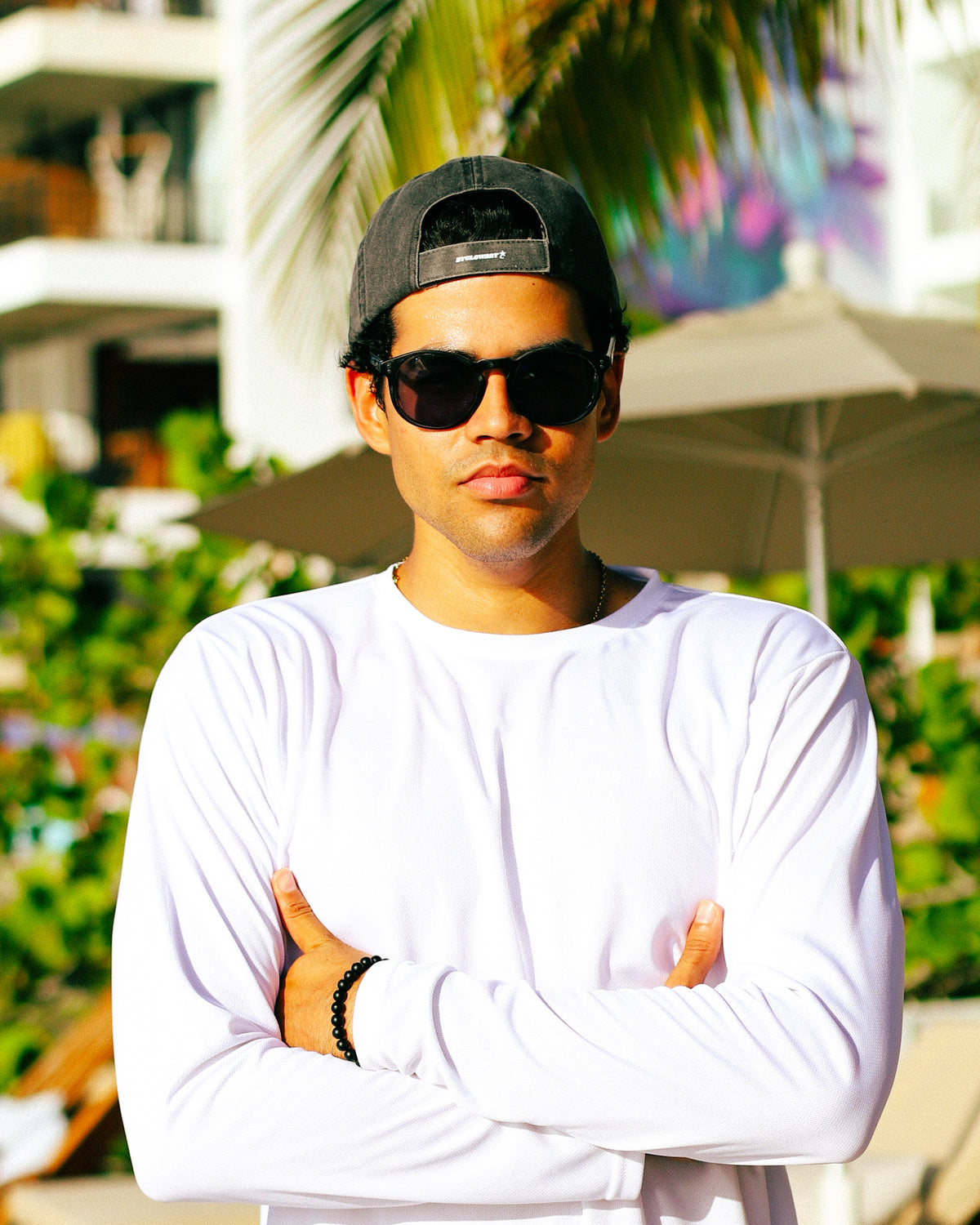 IN PARADISE CAP —NEGRO