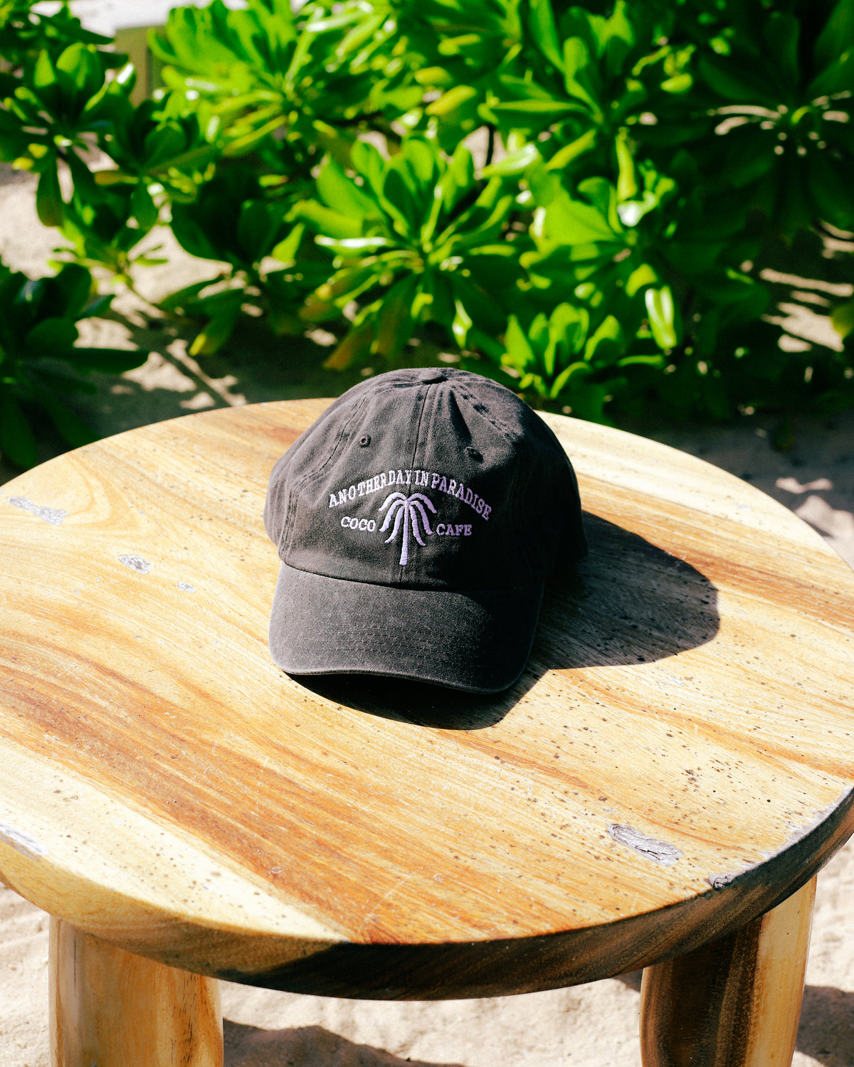 IN PARADISE CAP —NEGRO
